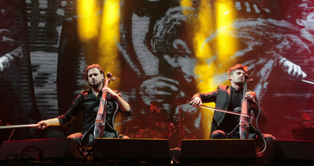 Spektakl na Kalemegdanu: 2CELLOS