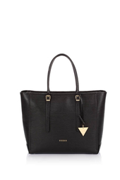 Nova Guess kolekcija torbi 