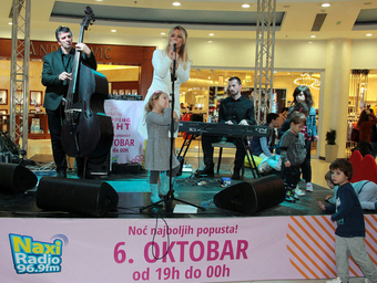 Shopping Night okupio ljubitelje kupovine i muzike