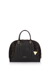 Nova Guess kolekcija torbi 